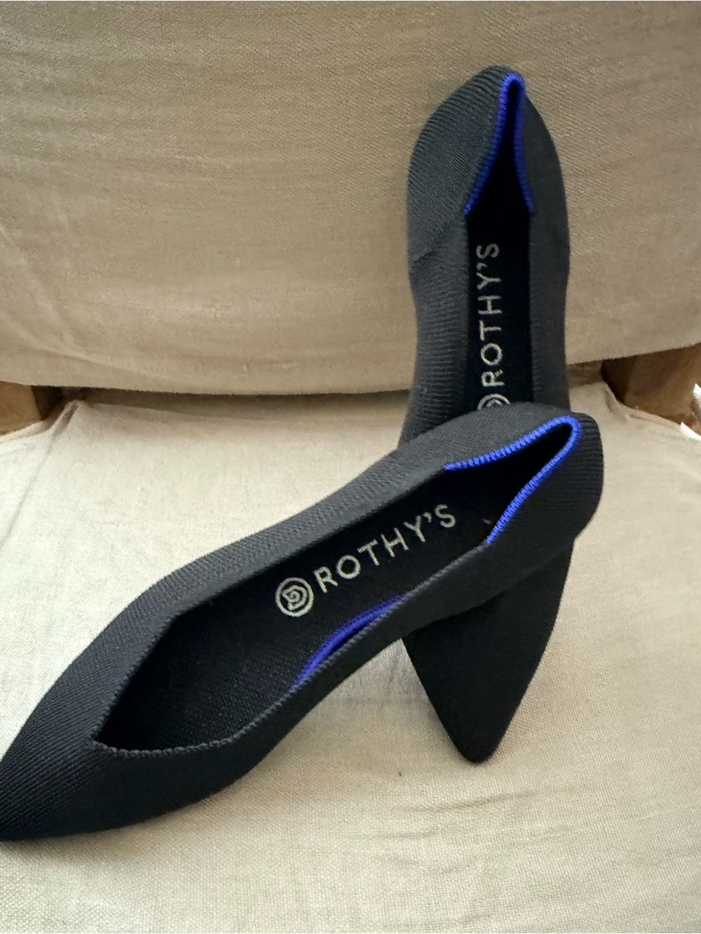 NEW Rothy’s The Point II flat. Never worn.